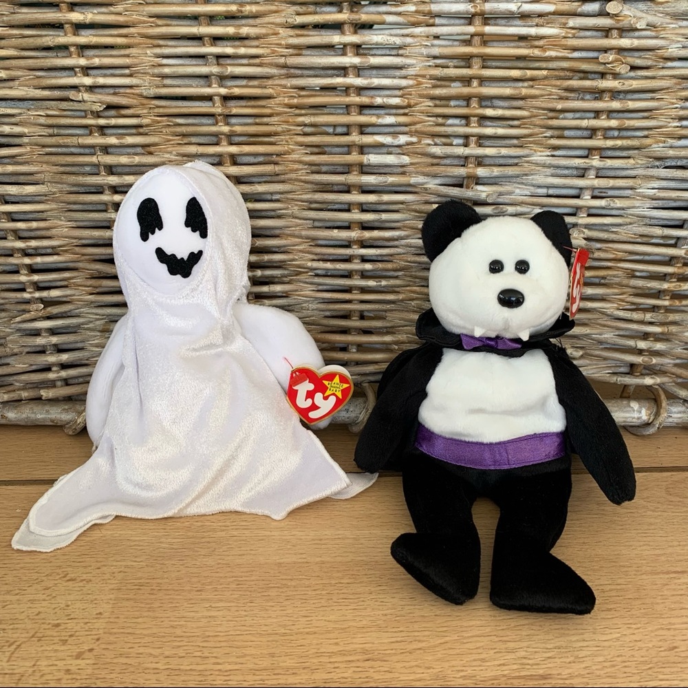 Halloween ty beanies ghost sheets and vampire Count